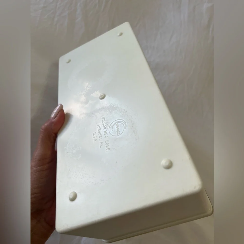 Vintage Wilson Wil-Hold Plastic Storage Box | White Embossed Roses
